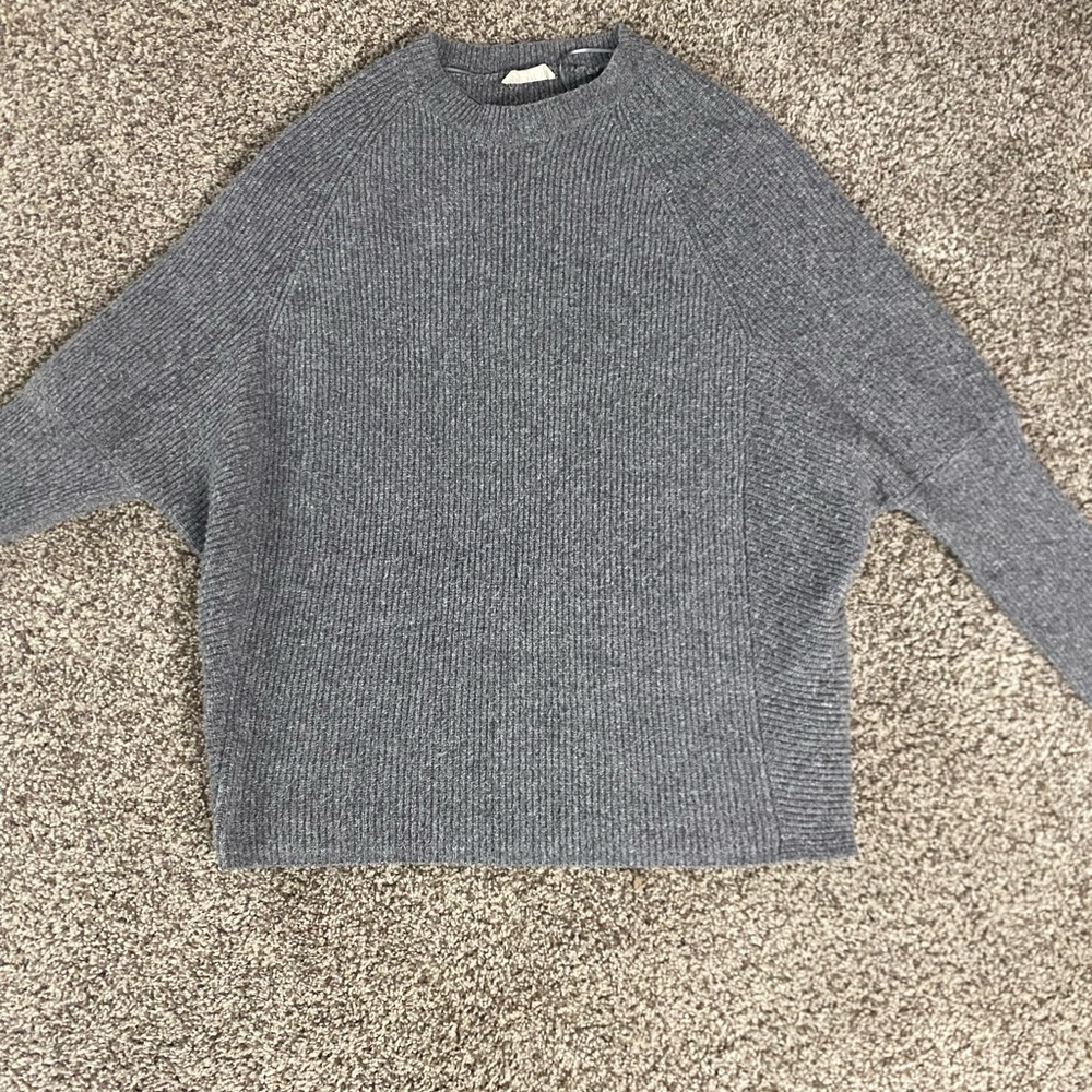 Women's Gray Crewneck Sweater